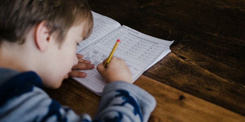 小学生にeスポーツはどんな影響がある？習い事として学ぶメリットや注意点を詳しく解説